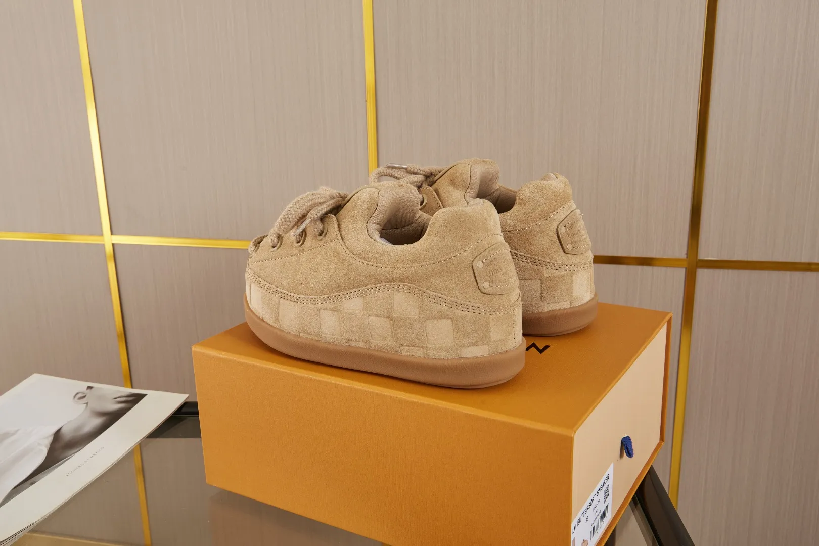 💰💰💰 660 hot style 🆕🆕🆕𝙇𝙑🔥New models are on the shelves🔥 Louis Vuitton 25ss, LV co-branded nigo YETI Fat Ding is ugly and cute, many Internet celebrities have put it on the show, a classic and versatile item. Fabric: imported high mercerized cowhide suede. Lining: High-grade elastic mesh, original molded outsole. Size: women's clothing, 35-41 (customized for women's 40 and 41), men's clothing 39-46 (customized for 45-46)